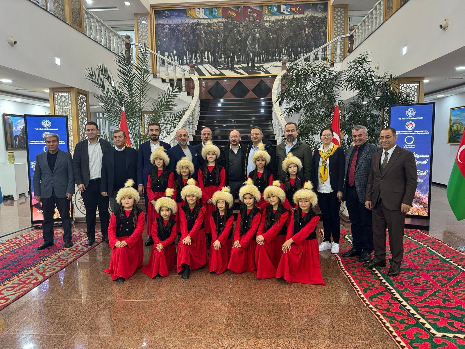 TOBB Yönetim Kurulu ÜyesiÜlken, Kırgızistan’da gerçekleştirilen Türk Devletleri Teşkilatı toplantısı kapsamında düzenlenen heyet programına katılım sağladı.